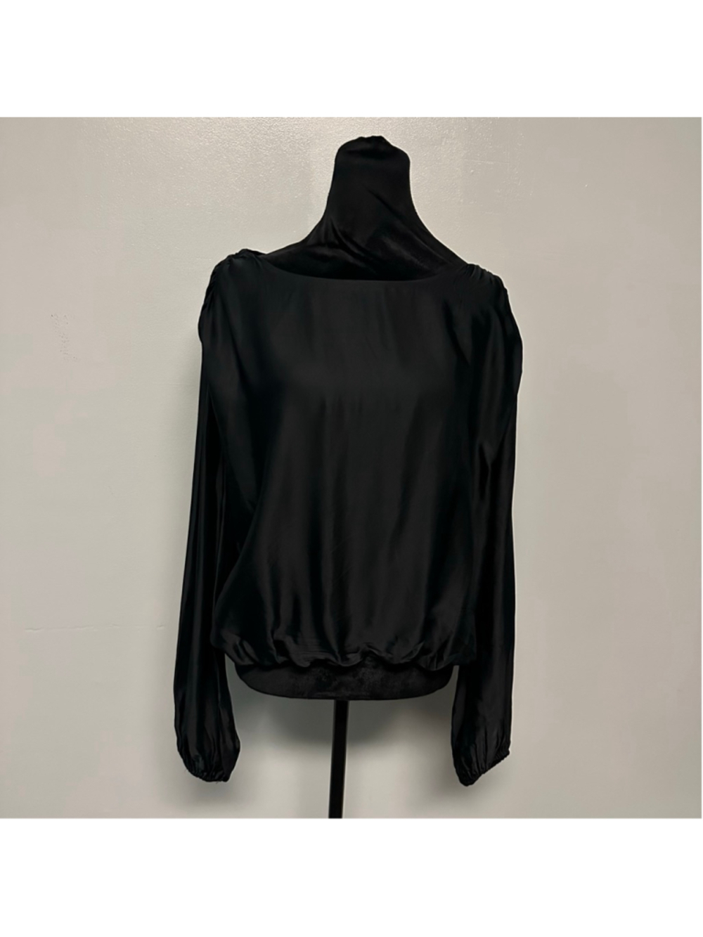 Anthropologie Balloon Sleeve Silky Blouse Black Long Sleeve Women’s Small